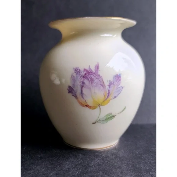 Vintage Bavaria German Porcelain Floral Bud Vase Gold Rim 3.5