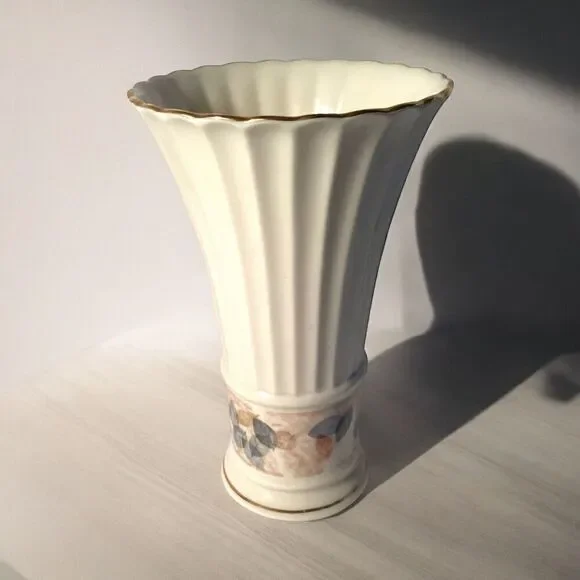 Lenox Porcelain Vase 8” Nature's Impressions Gold Trim Muted Fall Autumn Leaves