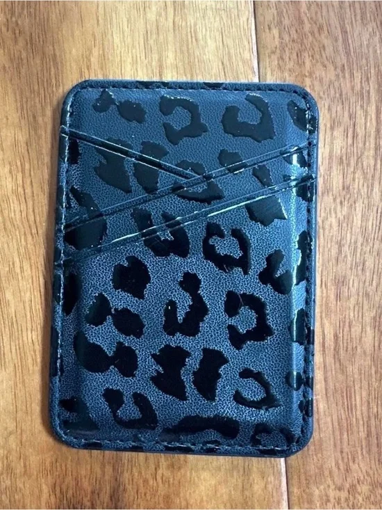 Leopard Print Card Wallet MAGSAFE Phone Wallet - Black