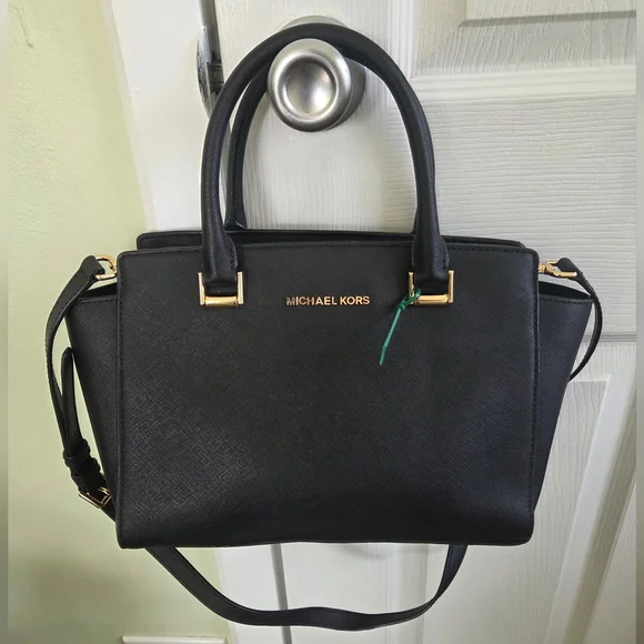 Michael Kors ✨️ Selma Black Saffiano Leather Medium Satchel