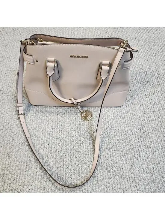 Michael Kors Lynn Satchel Pink Leather Crossbody Bag