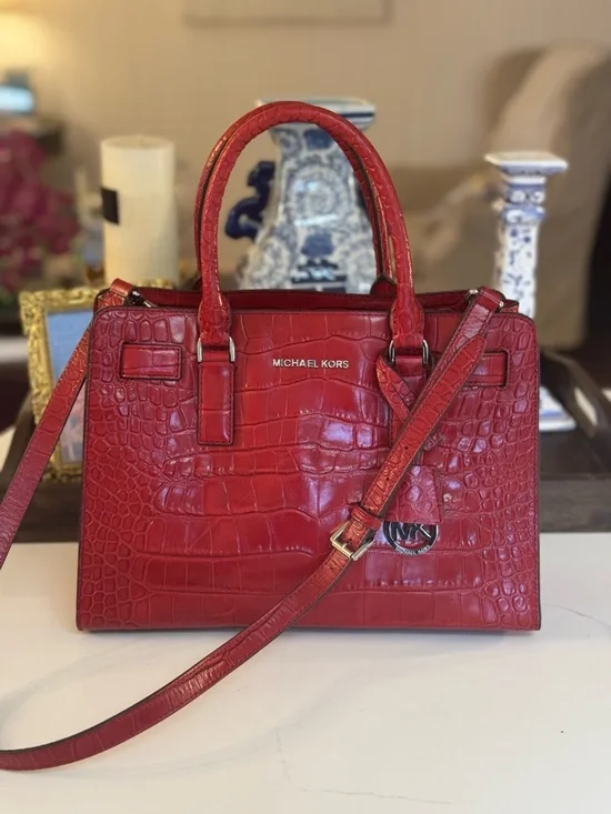 ❤️ MICHAEL KORS DILLON RED MEDIUM LEATHER CROCO EMBOSSED SATCHEL!