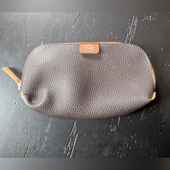 Vintage LUFTHANSA Airline Business Class Brown Zipper Toiletry Case Collectible