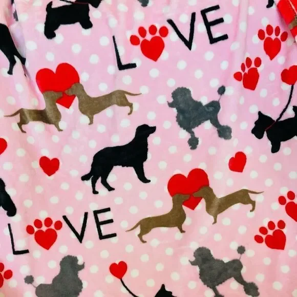 Plush “Love” Valentine Dogs Pet Throw Blanket