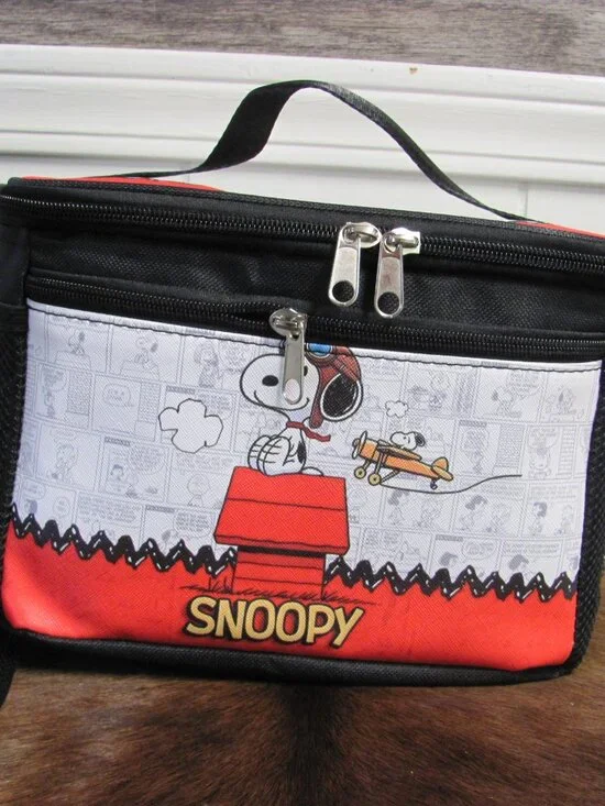 SNOOPY/RED BARON INSULATED LUNCH BAG WITH STRAP NIP