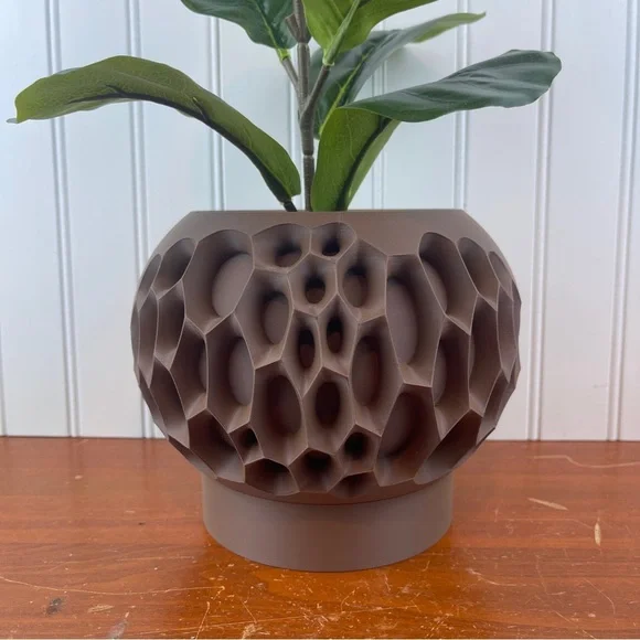 Indoor Flower Pot, The Virus Planter Pot, Houseplants, Ecofriendly
