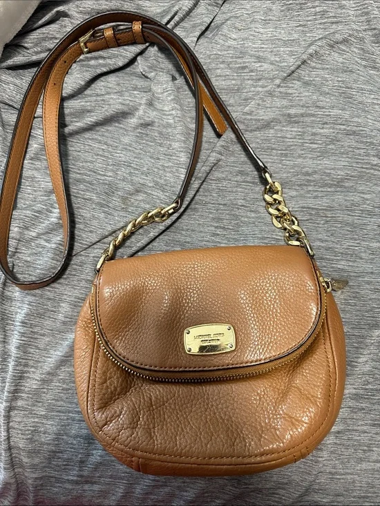 Michael Kors Tan Pebbled Leather Saddle Crossbody with Gold Chain