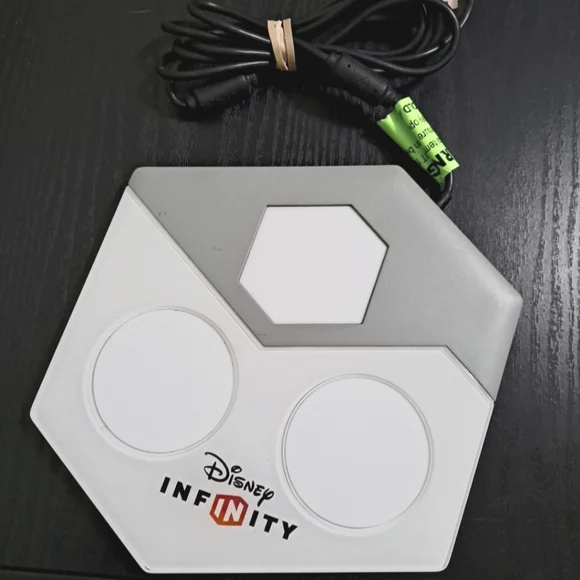 Disney Infinity XBox Portal Video Game