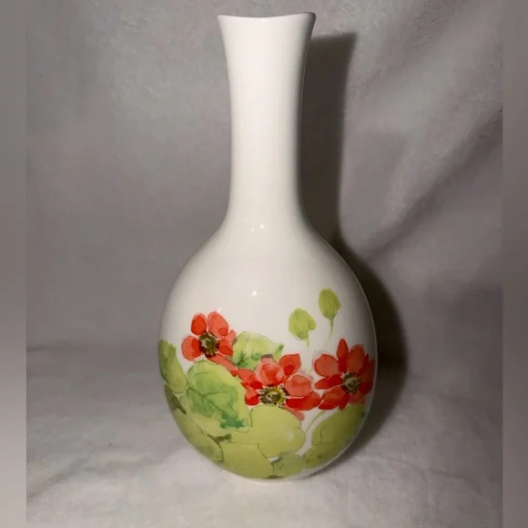 Mikasa Water Lilies Bone China Bud Vase Narumi Japan A4190 Orange Floral White