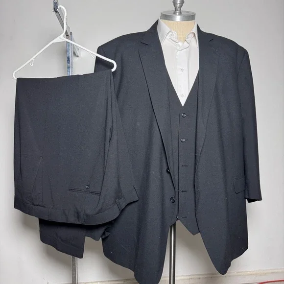 GS 3-Piece Suit Mens 60L 50x31 Black Solid Wool Blend 2-Button Vest Trousers