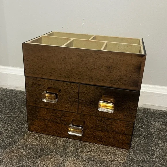 Makeup/vanity desk organizer