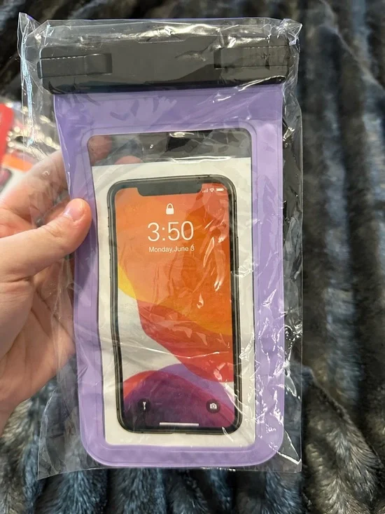 Universal Purple Waterproof Phone Pouch - Pool Beach Vacation Lanyard
