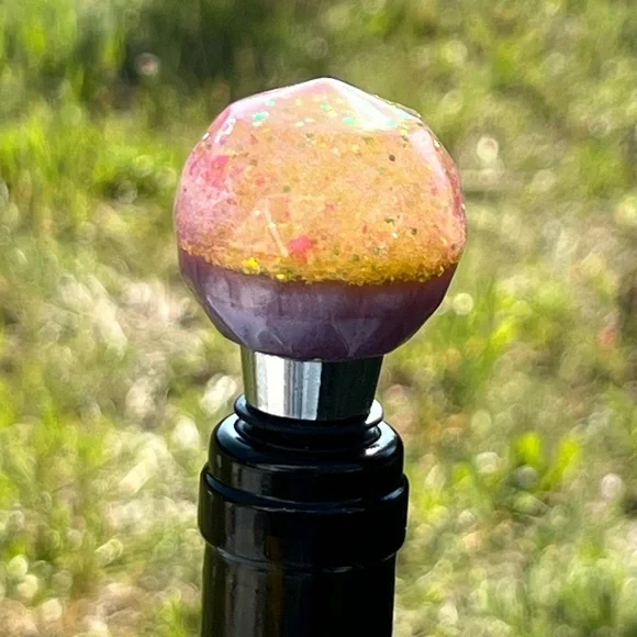 ⭐️Pink, Yellow, and Purple Resin Wine Stopper⭐️