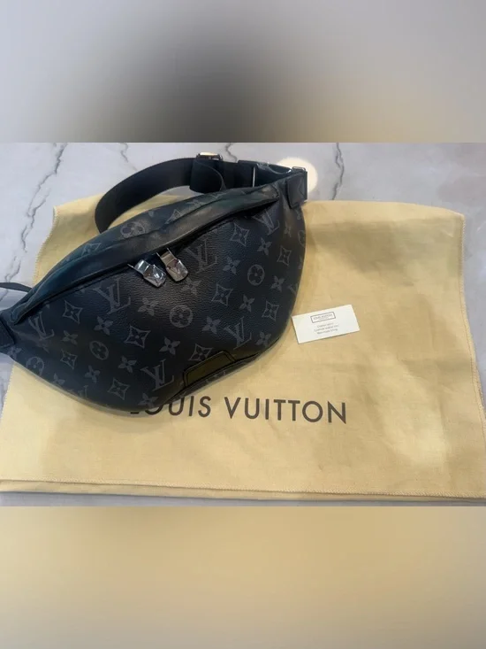 Louis Vuitton Discovery Bumbag PM Monogram Eclipse