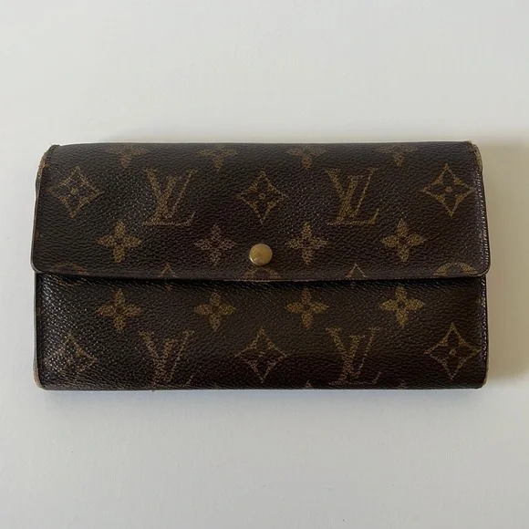 Louis Vuitton vintage wallet