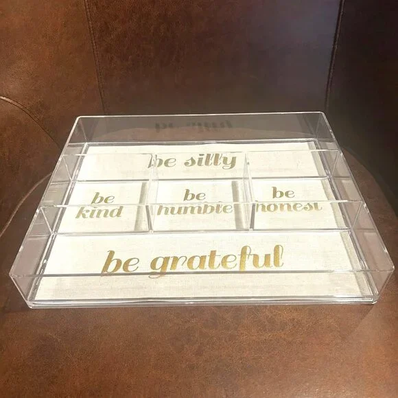 NWT 5-Compartment Clear Acrylic Drawer Organizer