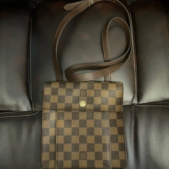 Louis Vuitton Pimlico Damier Ebene Shoulder Bag