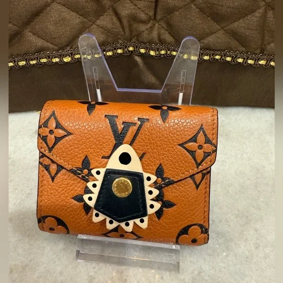 Louis Vuitton Portefeuille Zoe Monogram Trifold Wallet