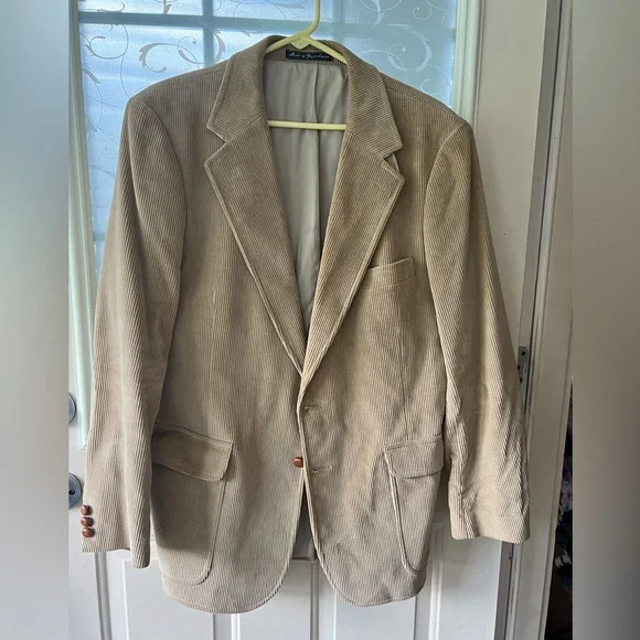 COPY - Men’s vintage Four Winds corduroy sport coat. Great condition. Size 40R