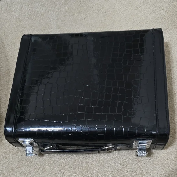 Black Crocodile-Embossed Hardcase Makeup Organizer (GUC)