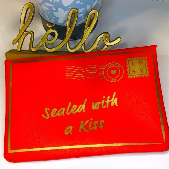 8 Ipsy makeup bags