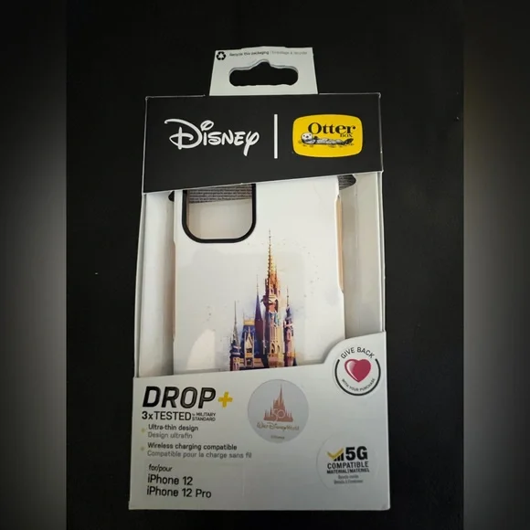 NIB Extremely Rare Otter Box Phone Case Disneyworld Castle 50th