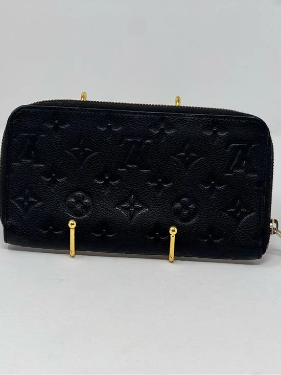 💯Authentic LOUIS VUITTON Black Monogram Empreinte Leather Zippy Wallet
