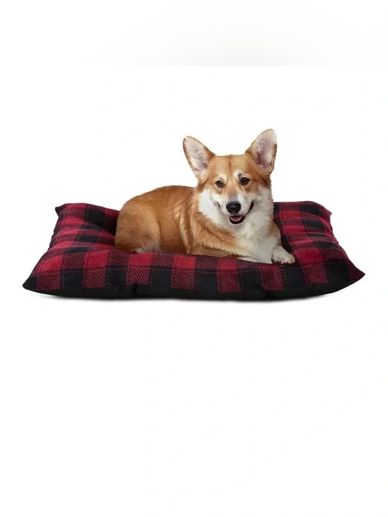 Vibrant Life Medium Plush Dog Bed Red Buffalo Plaid Cozy Tufted Pet Bed