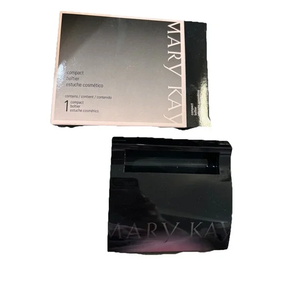 Mary Kay Magnetic Black Compact #017362 With Mirror (Unfilled) New in Box