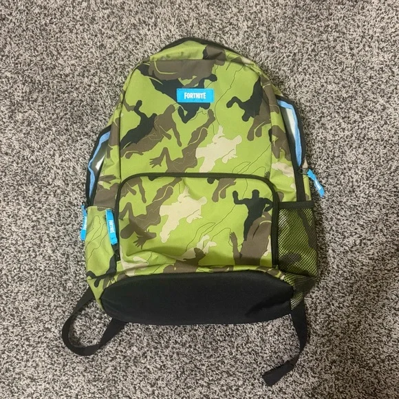 Fortnite Backpack Kids Large Green Camo Excellent Loot Llama School Bag