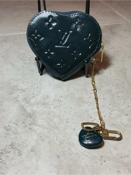 Vtg Rare Louis Vuitton monogram Deep Teal Heart Coin Purse with Gold Chain Charm