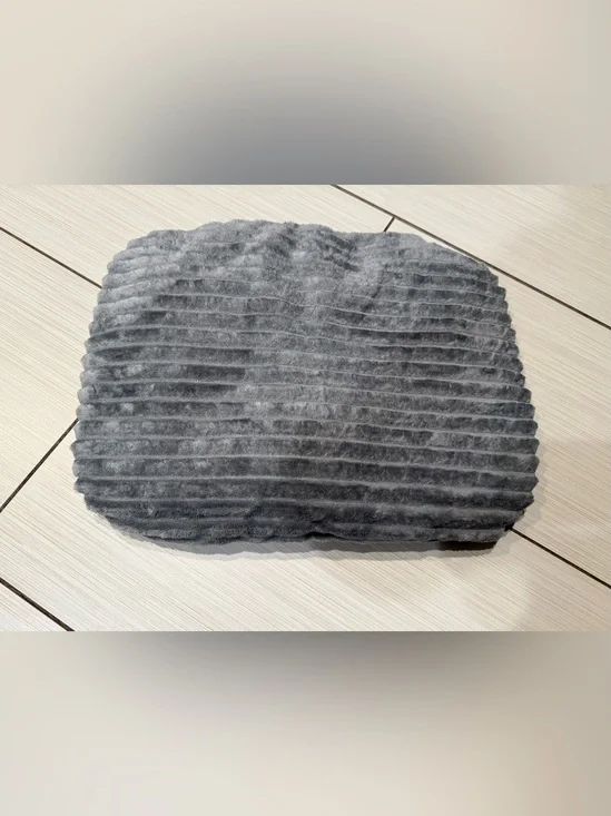 Plush Ribbed Gray Dog Bed Cushion - Soft Pet Mat gray ribbed 20”x15” washable