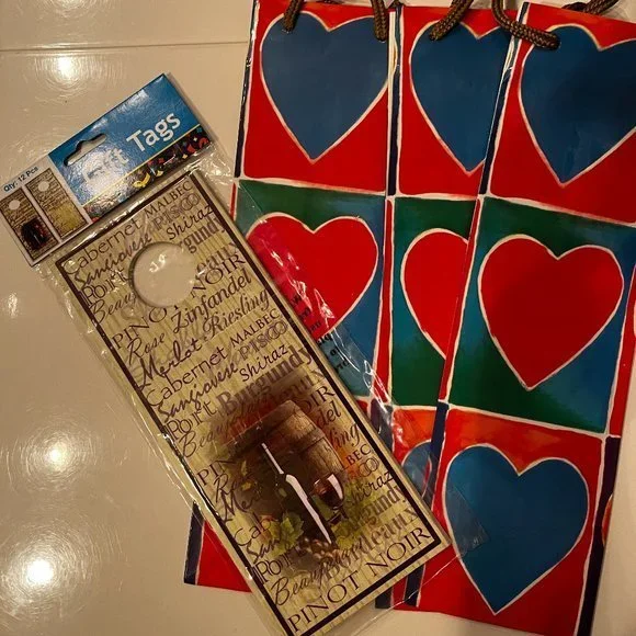 Wine Tags &‎ Wine Bags (Heart-Themed / home/x) (new)