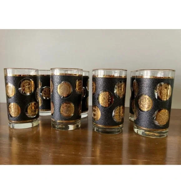 Vintage 1970’s gold coin set of 8.