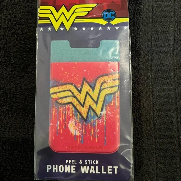 DC Wonder Woman Phone Wallet - Red and Yellow