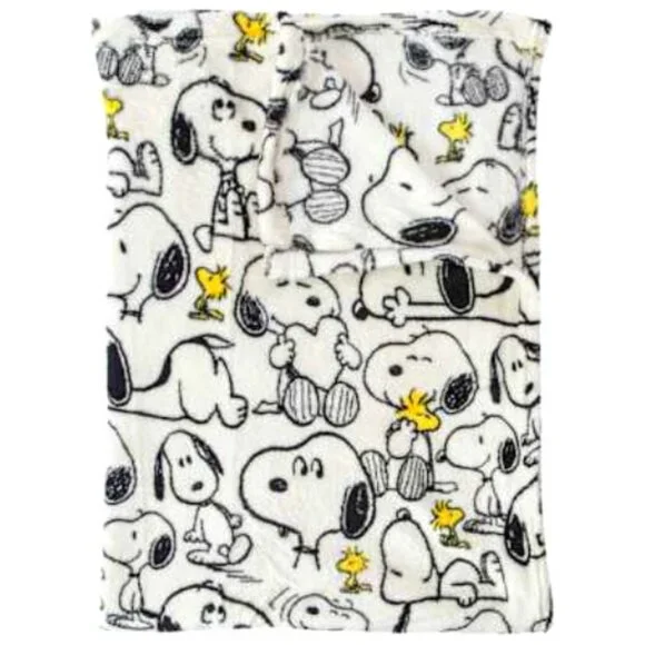 Copy of Brand NEW! Snoopy and Woodstock Travel Throw Blanket (40