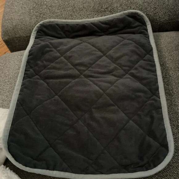 Quilted Black Pet Mat