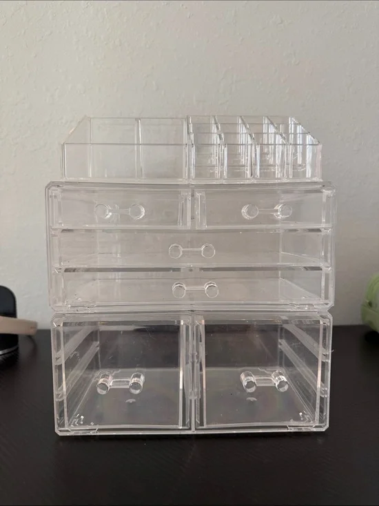 Amazon Essentials Clear Acrylic Makeup Organizer with Tiered Compartments