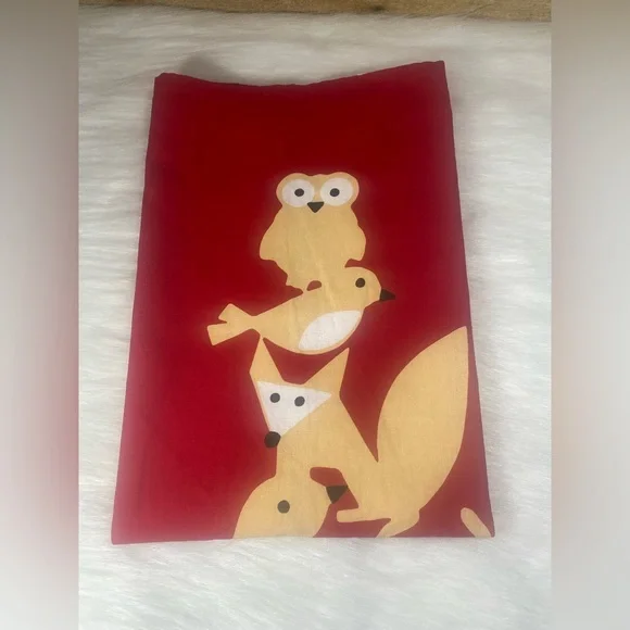 Crate & Barrel Red Christmas Critters Large Cotton Kitchen Dish Tea Towel Winter