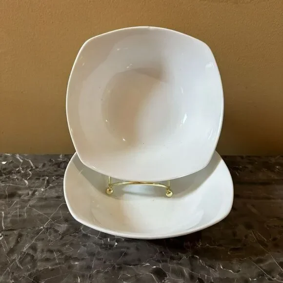 Crate & Barrel White Porcelain Pasta Bowls Set Of 2‎ 7
