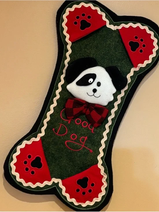 Good Dog Festive Dog Bone Wall Hanging - Red, Green, Black
