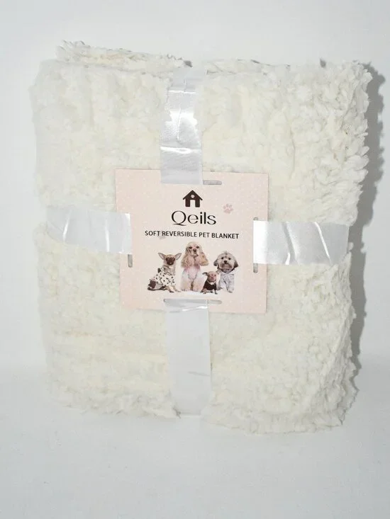 Qeils Dog Blanket for Small Dogs, Waterproof Reversible Sherpa Fleece Puppy Blan