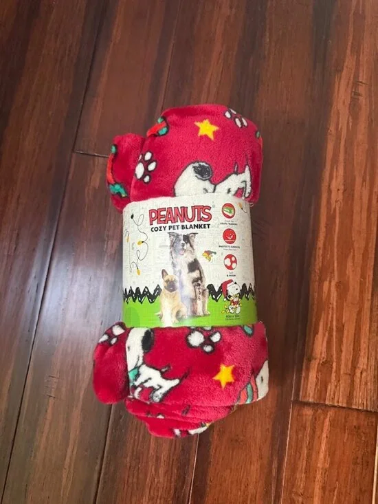 Pet Blanket Peanuts 40 in x 50 in