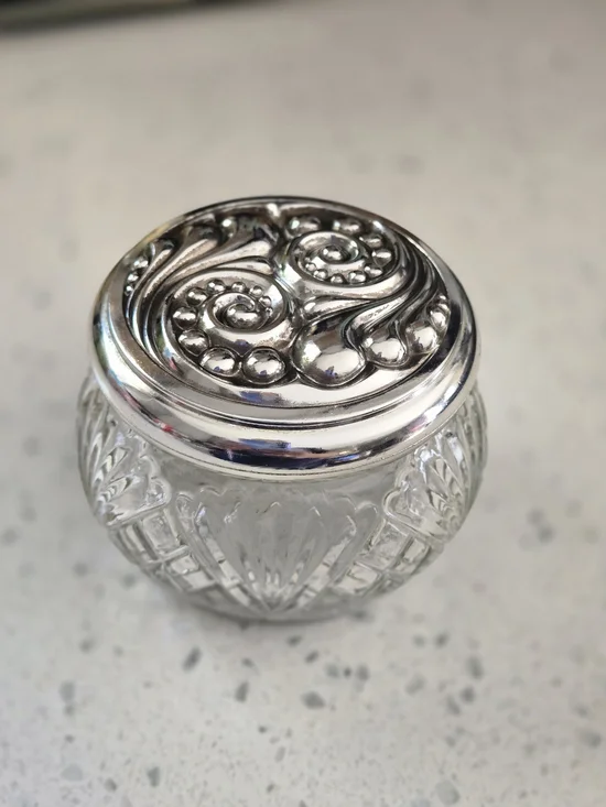 Vintage Avon Vanity Jar Glass With Embossed Patterned Silver-tone Lid