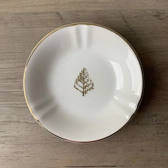 Rare VTG Four Seasons Hotels White Porcelain Ashtray Japan Very Good Condition