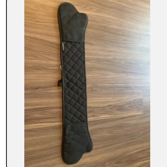 NWT Crate & Barrel Double Oven Mitt. Black