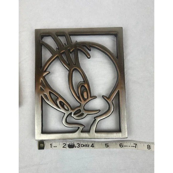 Tweety Bird Cast Iron Trivet Warner Bros. 1994 Looney Tunes Vtg 1994 in Box