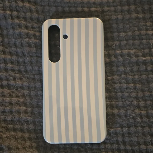 Striped Blue and White Phone Case Galaxy S24