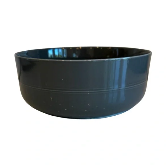 NWOT Crate & Barrel Hue Dark Grey Serving Bowl