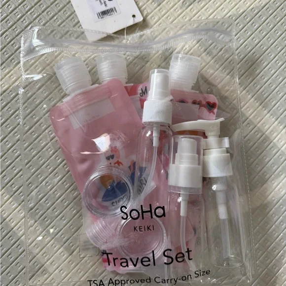 NWT! SOHA Hawaii Clear Travel Toiletry Bottle 11 Piece Set with Pink Accents
